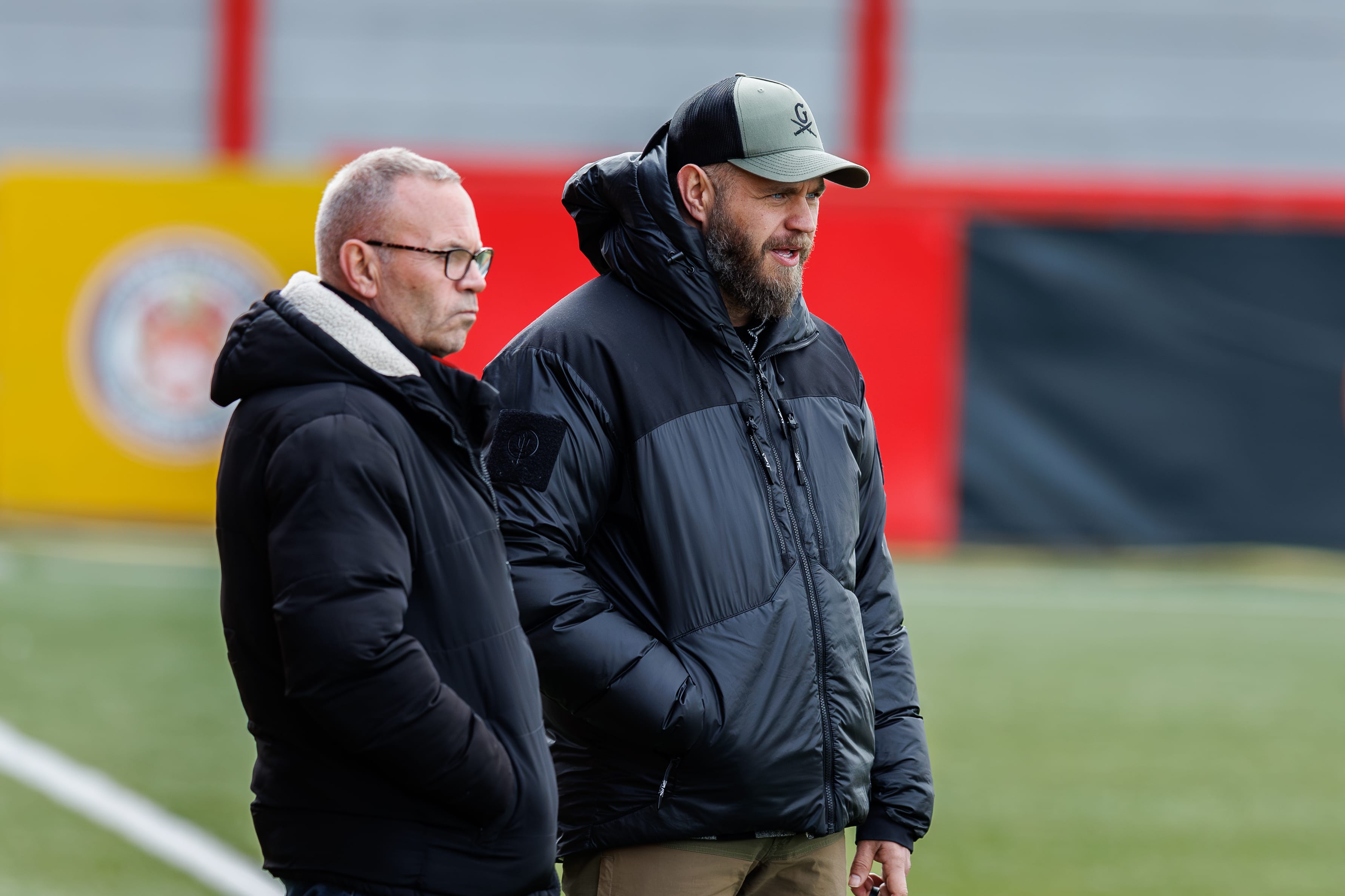 1 The Howsons - Craig & Ste